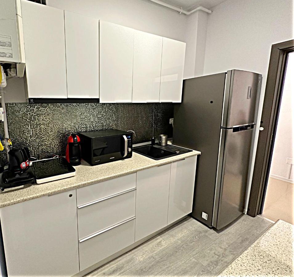 Hezo Sunshine Studio And Apartment Năvodari Екстериор снимка