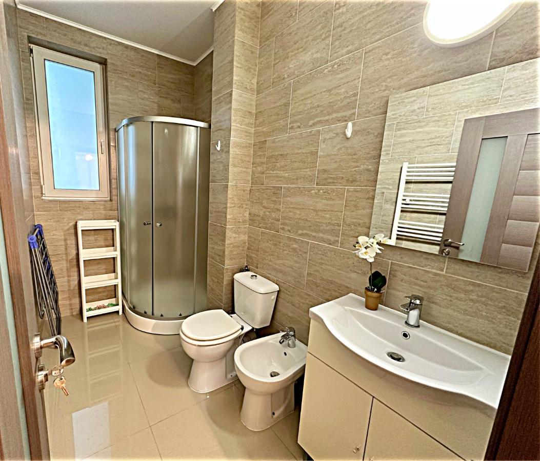 Hezo Sunshine Studio And Apartment Năvodari Екстериор снимка